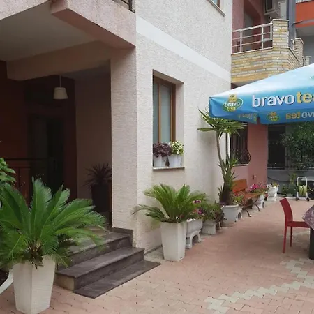Vila Papi 아파트 Durrës